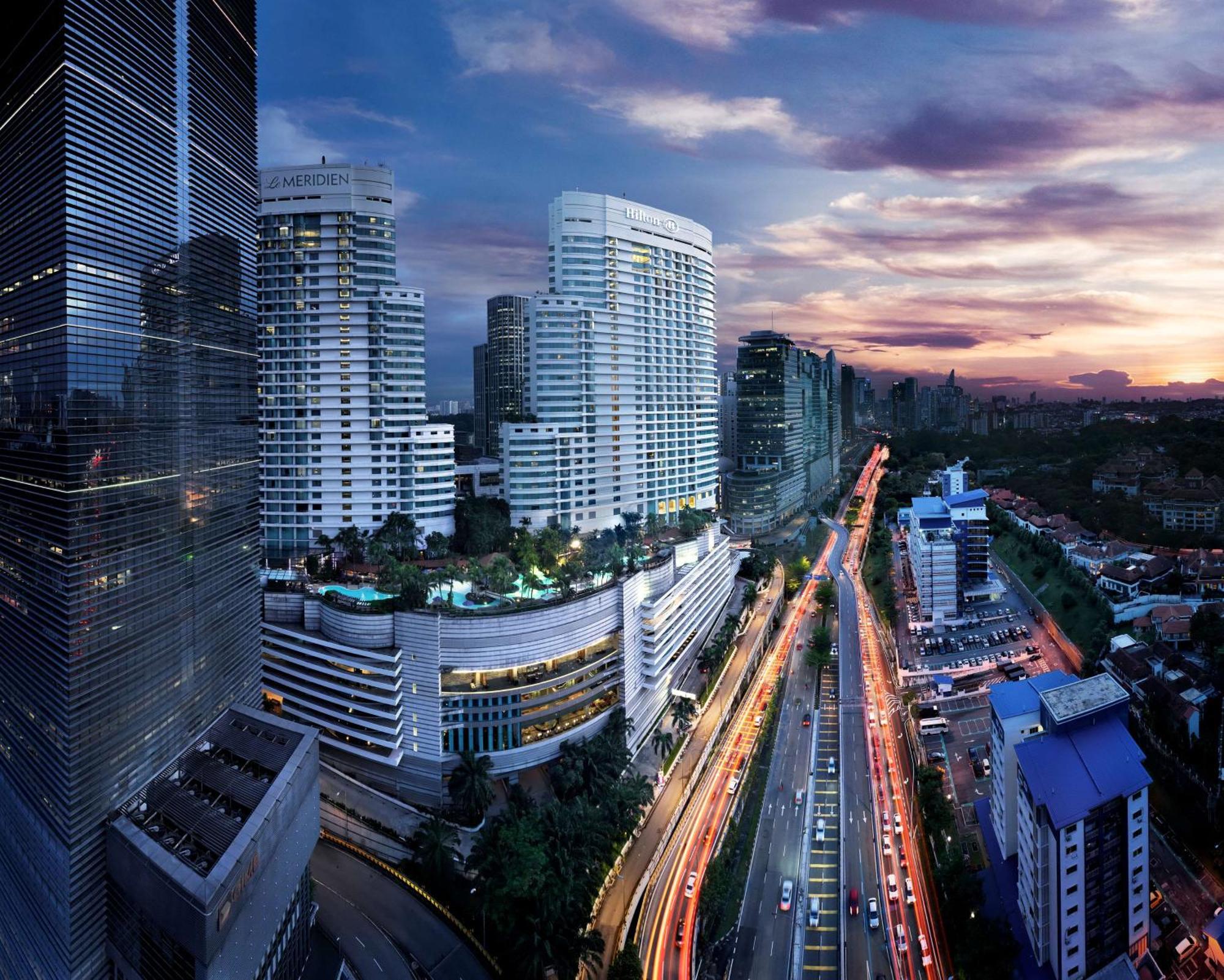 Hilton Kuala Lumpur Hotel Exterior foto